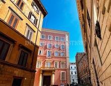 Loft in vendita a Roma Piazza Venezia