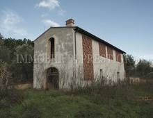 Einfamilienhaus zum Verkauf in Palaia Usiglian Del Vescovo