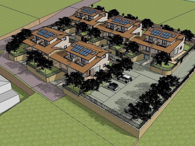 Terreno Edificabile con Concessione Edilizia per 10 Ville Bifamiliari