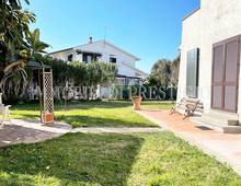 Villa for sale in Tarquinia Marina Velca