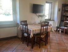 Leonessa  Vallunga  mq 220 + mq 17.000 terreno seminativo