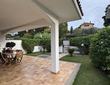 Foto Cometa 4 — Villa trifamiliare in vendita a Albano Laziale Olivella
