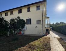 Foto Cometa 5 — Villa bifamiliare in vendita a Aprilia