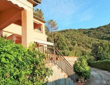 Proprietà immobiliare con spettacolare vista mare