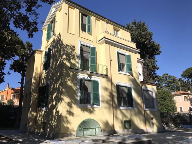 Bellissima Villa Liberty nel Cuore di Città Giardino, a Reddito