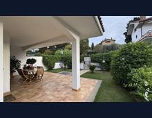 Foto Cometa 4 — Villa trifamiliare in vendita a Albano Laziale Olivella