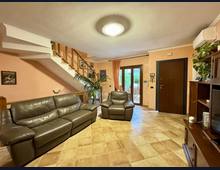 Foto Cometa 9 — Villa trifamiliare in vendita a Albano Laziale Olivella