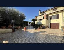 Foto Cometa 3 — Villa bifamiliare in vendita a Aprilia