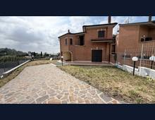 Foto Cometa 4 — Villa quadrifamiliare in vendita a Albano Laziale