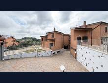 Foto Cometa 34 — Villa quadrifamiliare in vendita a Albano Laziale