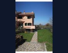Foto Cometa 1 — Villa bifamiliare in vendita a Monte Porzio Catone
