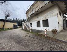 Foto Cometa 20 — Immobile commerciale in vendita a Roma