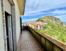 Appartamento in vendita a Tolfa CENTRO ABITATO