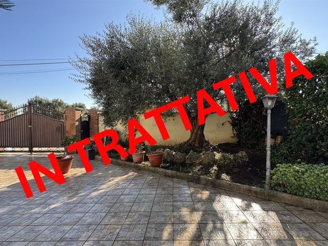 Villa bifamiliare Aprilia