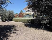 Foto Cometa 38 — Villa bifamiliare in vendita a Albano Laziale