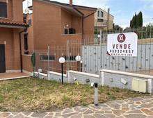 Foto Cometa 3 — Villa quadrifamiliare in vendita a Albano Laziale