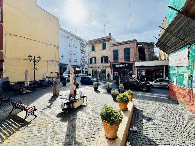 Posizione Commerciale Albano Laziale