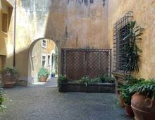Appartamento in vendita a Roma Rione Regola