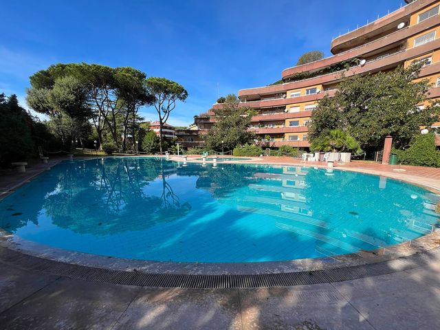 Bellissima Abitazione in Complesso Residenziale con Parco, Piscina, Tennis