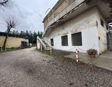 Foto Cometa 20 — Immobile commerciale in vendita a Roma