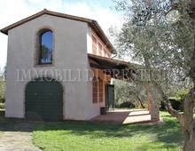 Casa indipendente in vendita a Palaia Usiglian Del Vescovo