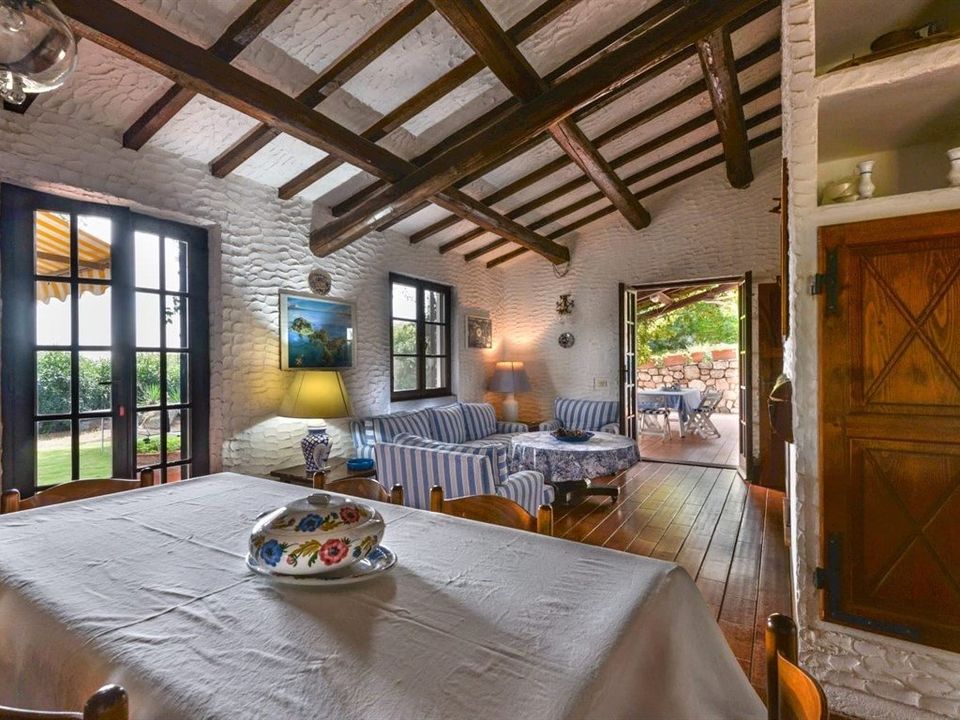 Villa in vendita a Campo nell'Elba