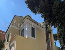 Villa in vendita a Roma Città Giardino