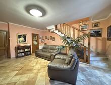 Foto Cometa 12 — Villa trifamiliare in vendita a Albano Laziale Olivella