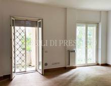 Appartamento in vendita a Roma Villa Ada